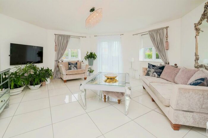 2 Bedroom Apartment To Rent In Quebec Quay, Liverpool, L3