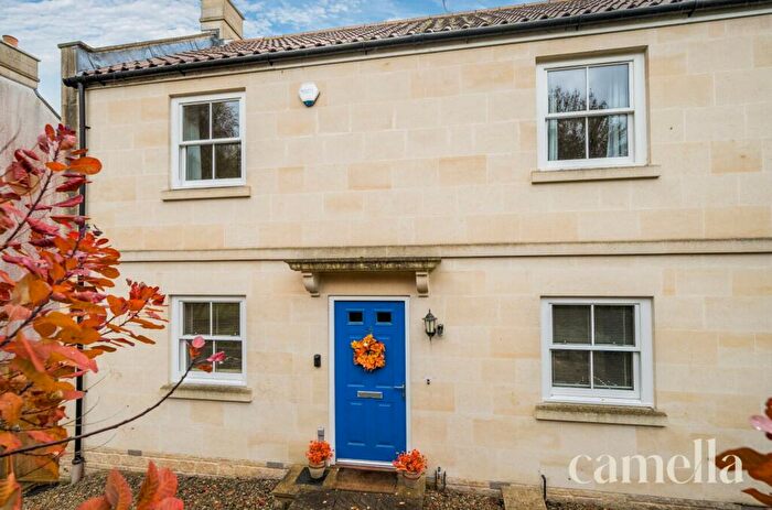 3 Bedroom Semi-Detached House For Sale In Eveleigh Avenue, Bath, BA1