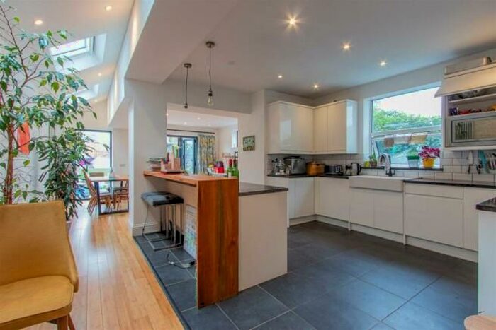 4 Bedroom Property To Rent In Fidlas Road, Heath, Cardiff, CF14