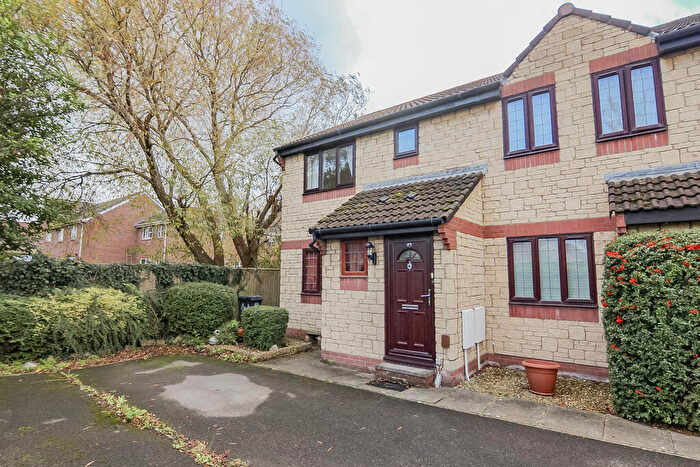 1 Bedroom Apartment For Sale In Pennycress, Weston-super-Mare, BS22