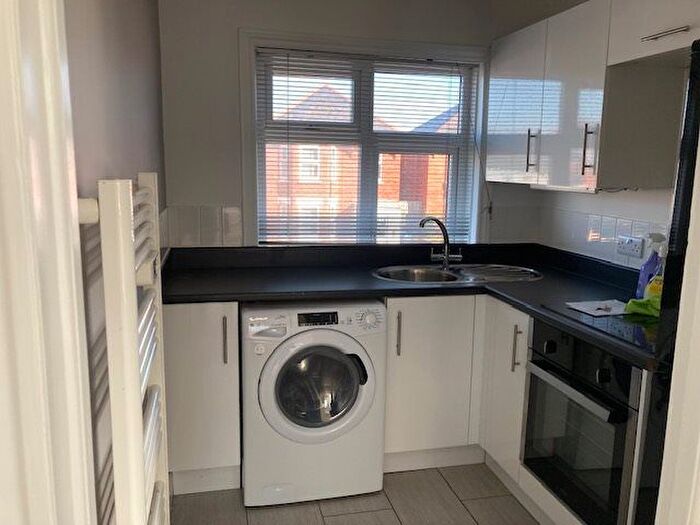 1 Bedroom Flat To Rent In Columbia Road, Bournemouth, BH10