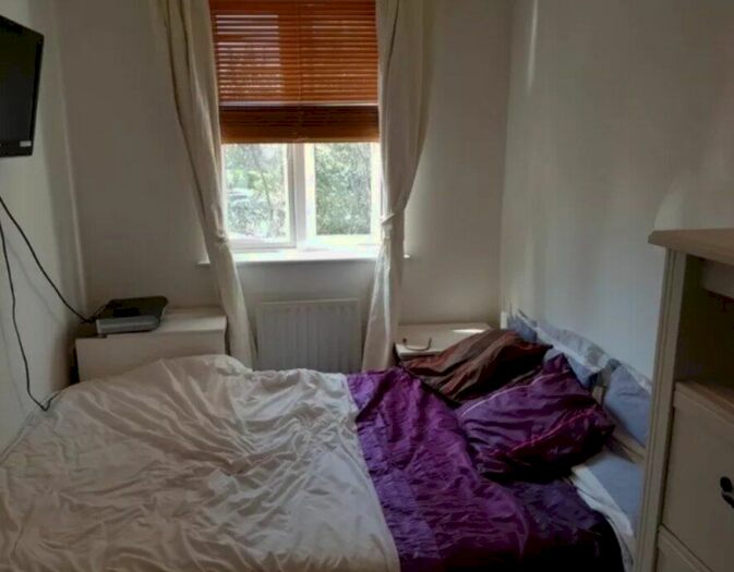 1 Bedroom Studio To Rent In Leyton Grange, London, E10