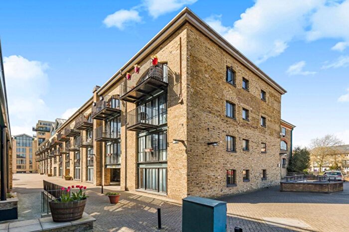 1 Bedroom Flat For Sale In Taffrail House, Burrells Wharf Square, E14