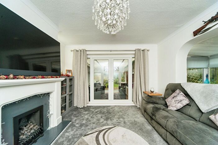 2 Bedroom Detached Bungalow For Sale In Alfray Road, Bexhill-On-Sea, TN40