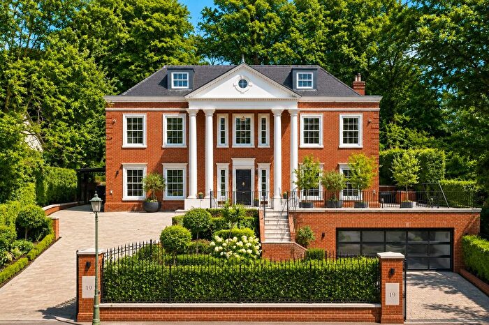 6 Bedroom Detached House To Rent In Valley Way, Gerrards Cross, SL9