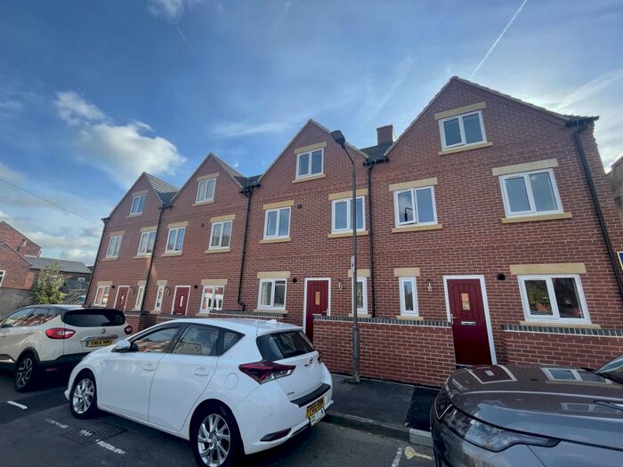 3 Bedroom House To Rent In Wilton Place, Ilkeston, DE7
