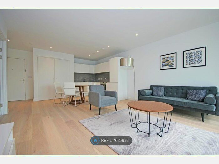 1 Bedroom Flat To Rent In Fairwater House, London, E16