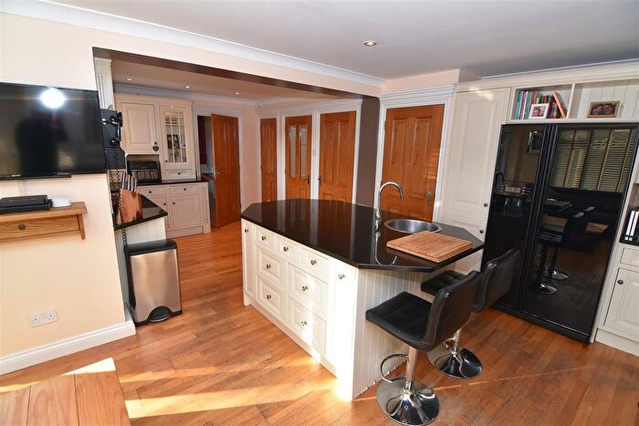 4 Bedroom Detached House For Sale In Chester Road, Castle Bromwich, Birmingham, B36