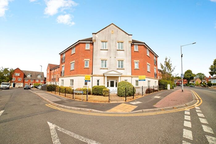 2 Bedroom Flat For Sale In Forest Road, Mansfield, Nottinghamshire, NG18