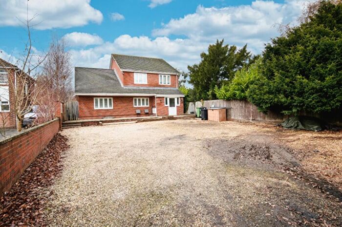 5 Bedroom Detached House For Sale In Botley Road, Horton Heath, Eastleigh, SO50