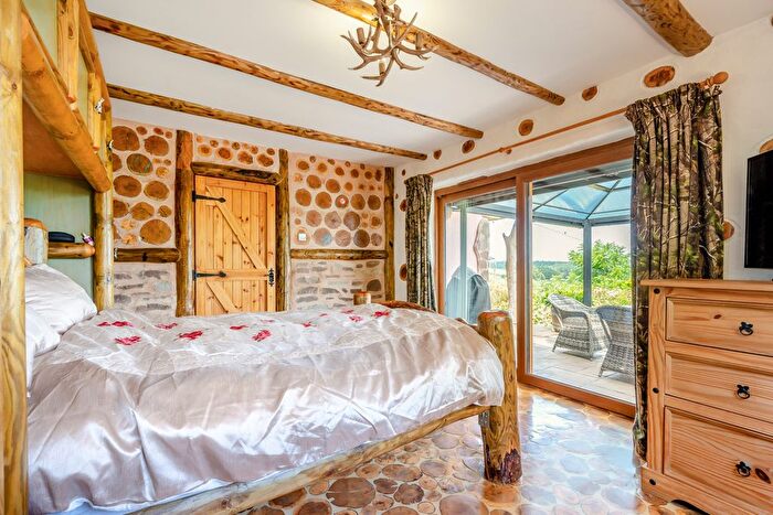 2 Bedroom Bungalow For Sale In Brains Green, Blakeney, Forest Of Dean, Gloucestershire, GL15