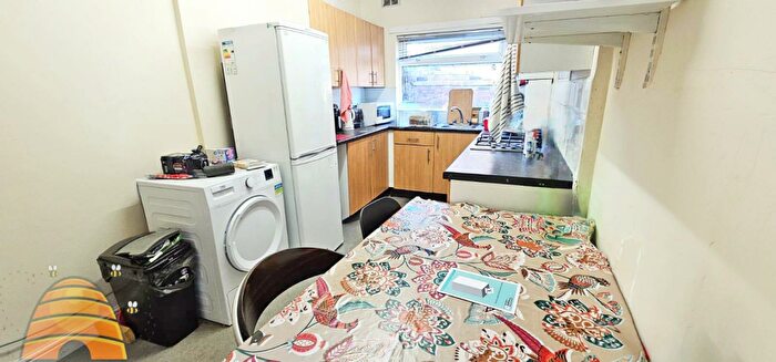 5 Bedroom End Of Terrace House To Rent In Hill Street Manchester, M20