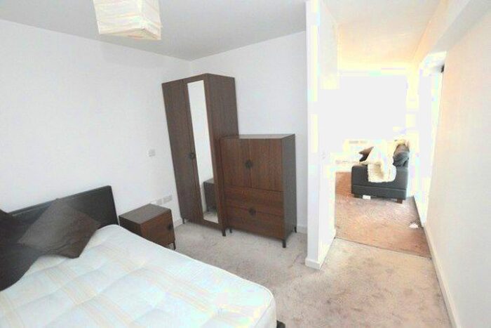 Studio To Rent In Skyline, Leeds, LS9