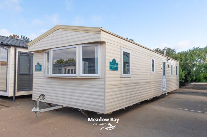 3 Bedroom Mobile/park Home For Sale In Crow Lane, Little Billing, Northampton, NN3