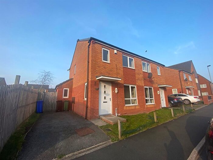 2 Bedroom Property To Rent In Metcombe Way, Beswick, Manchester, M11