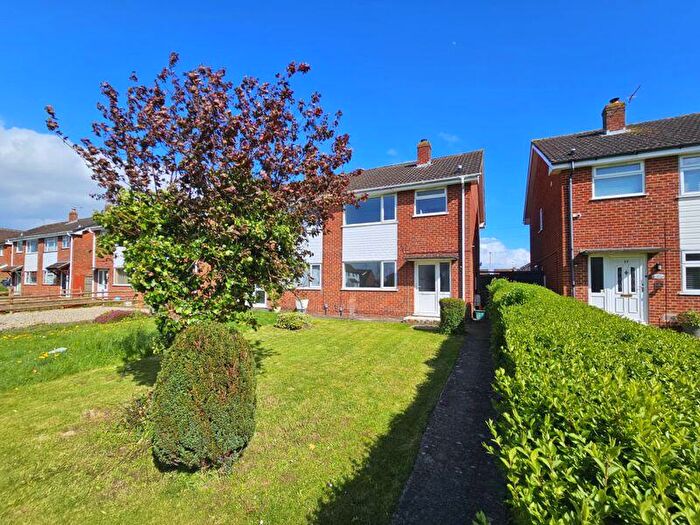 4 Bedroom Semi Detached House To Rent In Gifford Close, Gloucester, GL2