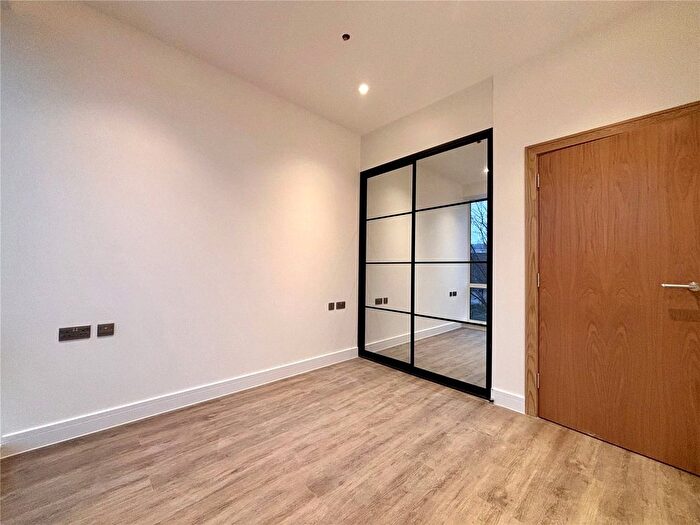 1 Bedroom Flat To Rent In Roop House, Fleet, Hampshire, GU51