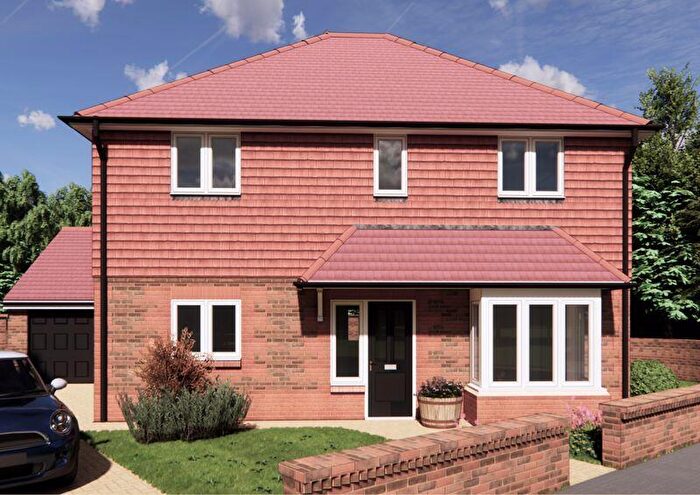 4 Bedroom Detached House For Sale In Warrendell, Chichester, PO19