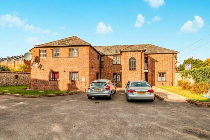 1 Bedroom Apartment To Rent In The Mews, Mead Lane, PO22