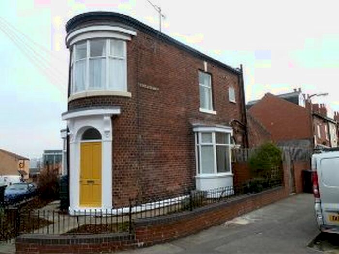 2 Bedroom Terraced House To Rent In Woodhead Rd, Sheffield, S2