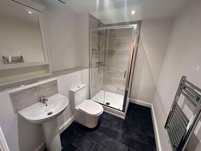 1 Bedroom Flat To Rent In Scholes Lane, St. Helens, WA10