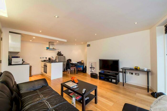 2 Bedroom Apartment To Rent In Cornwall House, Allsop Place, Marylebone, London, NW1
