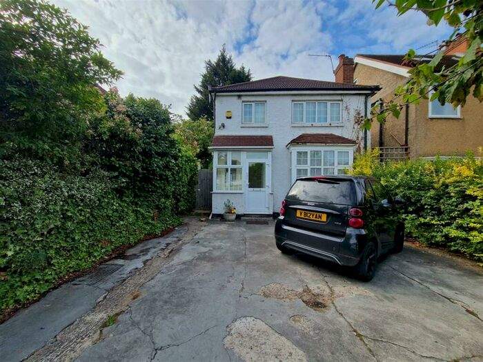 2 Bedroom Flat To Rent In Eastcote Lane, Harrow, HA2