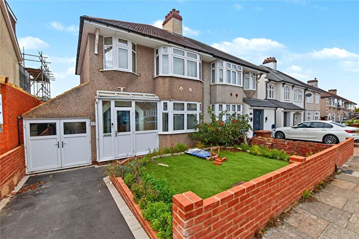 3 Bedroom Semi Detached House For Sale In Hurlingham Road, Bexleyheath, DA7