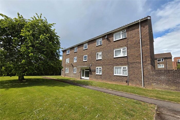 Studio For Sale In Crombie Close, Waterlooville, Hampshire, PO8