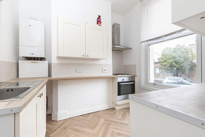 1 Bedroom Apartment To Rent In Bath Road, Cheltenham, GL53