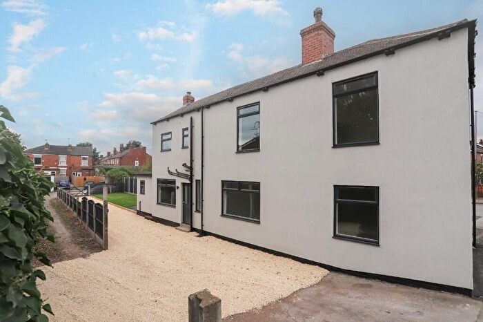 3 Bedroom Detached House For Sale In Weeland Road, Knottingley, WF11