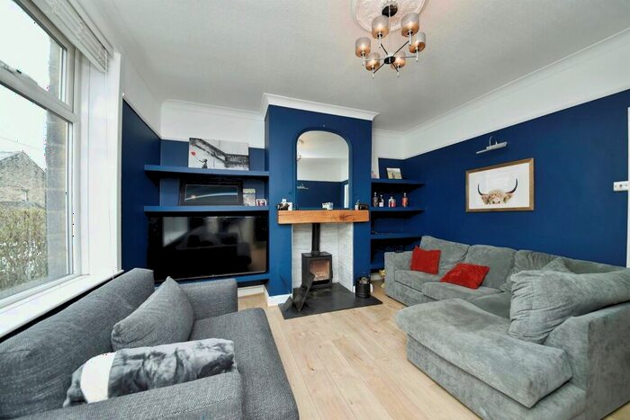2 Bedroom Cottage For Sale In Spring Street, Slaithwaite, Huddersfield, HD7