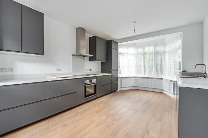 3 Bedroom Semi-Detached House To Rent In Divinity Road, Oxford, OX4