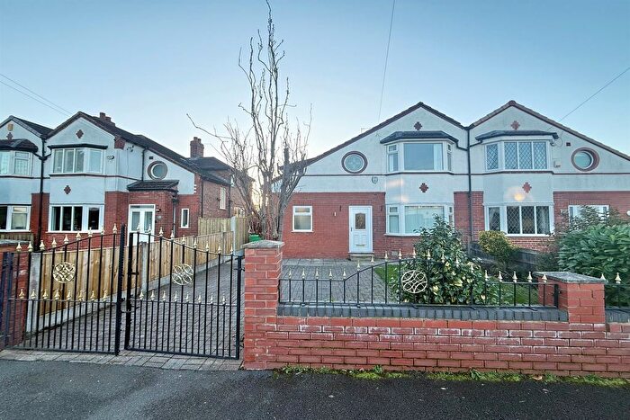 4 Bedroom Semi Detached House To Rent In Harefield Drive, Didsbury, M20