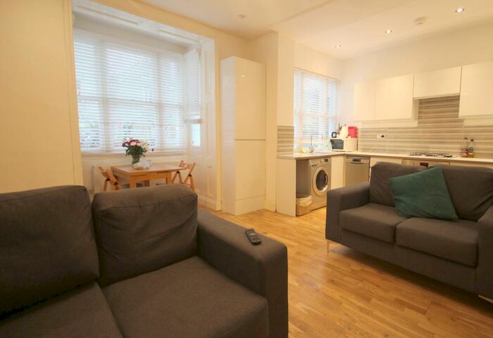 3 Bedroom Flat To Rent In Conewood Street, Highbury, N5