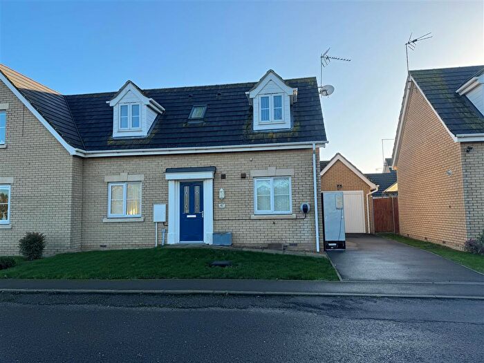 2 Bedroom Semi Detached House To Rent In Ellerby Drive, Wisbech, PE14