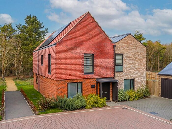 5 Bedroom Detached House For Sale In Newmarket Road, Teversham, Cambridge, CB5