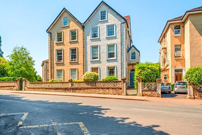 1 Bedroom Flat For Sale In Westbury Road, Westbury-On-Trym, Bristol, BS9