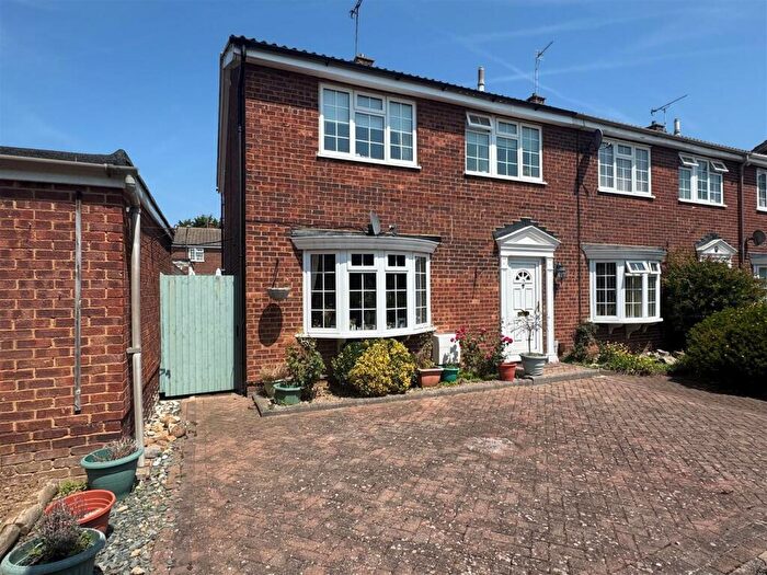 3 Bedroom Semi-Detached House For Sale In Collins Way, Leigh-On-Sea, SS9
