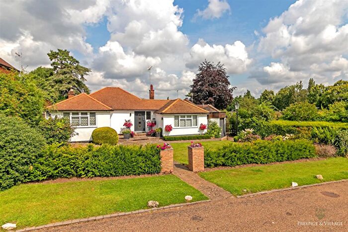 3 Bedroom Detached Bungalow For Sale In Goodyers Avenue, Radlett, WD7