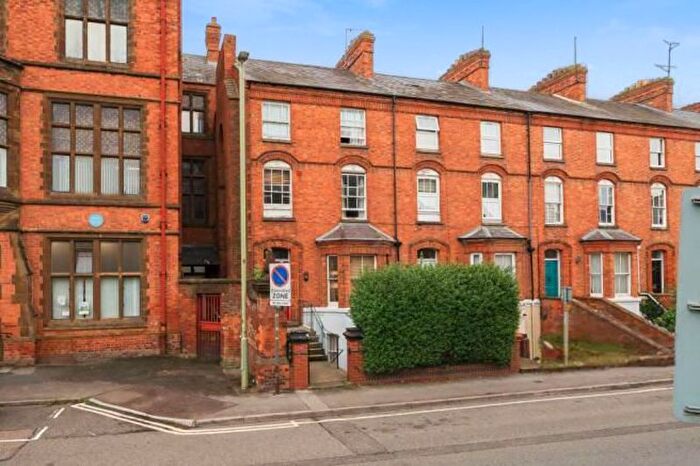 9 Bedroom Property For Sale In Marlborough Road, Banbury, OX16