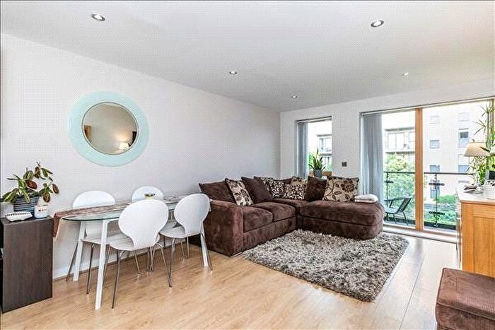 2 Bedroom Flat For Sale In Lawrie House, London, SW19