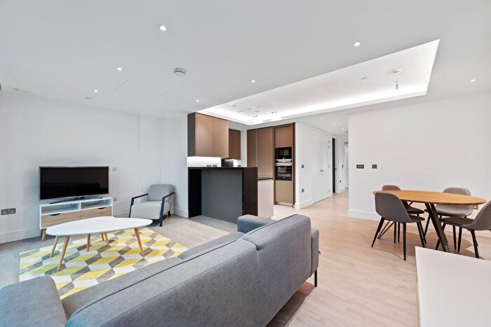 2 Bedroom Apartment For Sale In Carrara Tower, Bollinder Place, London, EC1V - Photo 2