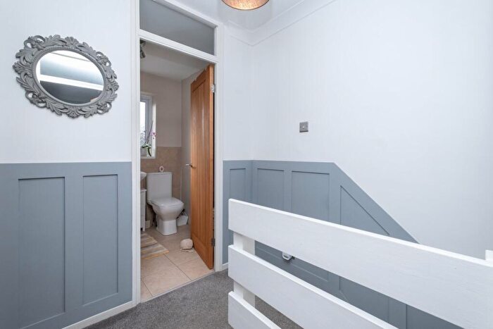 2 Bedroom End Of Terrace House For Sale In Lindridge Close, Herne Bay, CT6