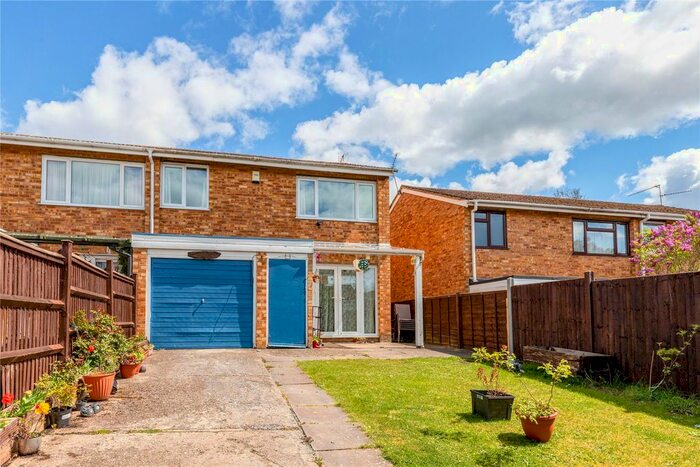 3 Bedroom Semi Detached House To Rent In Gayhurst Close, Caversham, Reading, Berkshire, RG4