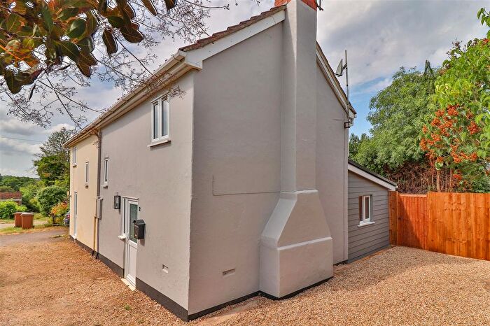 2 Bedroom Property To Rent In Rockalls Road, Polstead, CO6