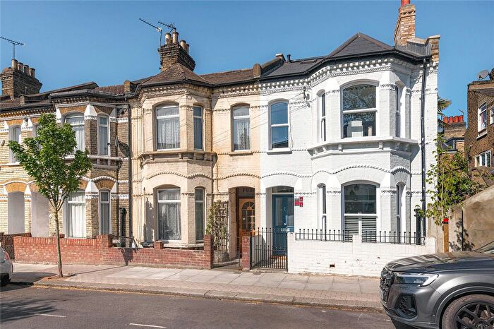 4 Bedroom End Terrace House For Sale In Candahar Road, London, SW11