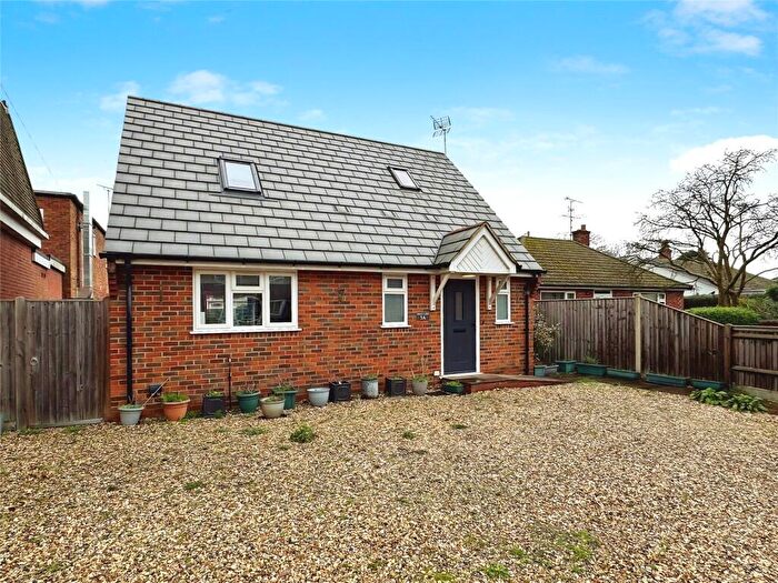 2 Bedroom Bungalow For Sale In West End Road, Mortimer Common, Reading, Berkshire, RG7