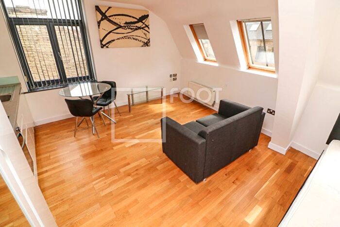 Studio To Rent In Studio Apartment, The Mill House, BD1