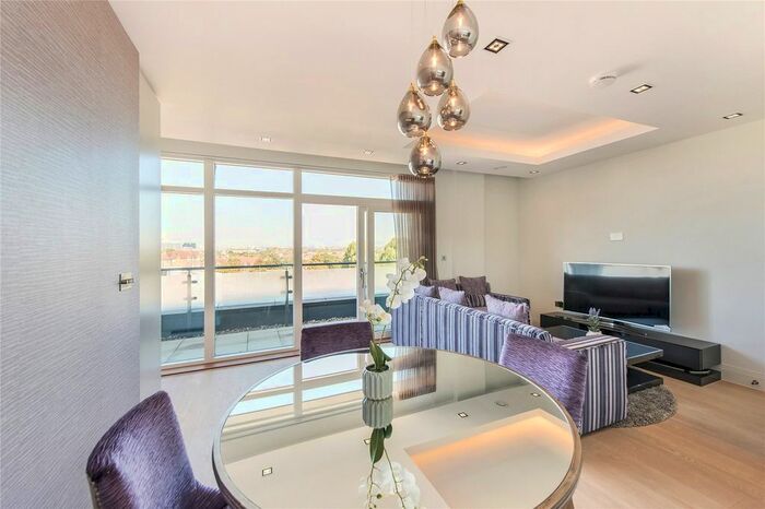 1 Bedroom Flat To Rent In Renaissance Square Apartments, Palladian Gardens, Chiswick, London, W4